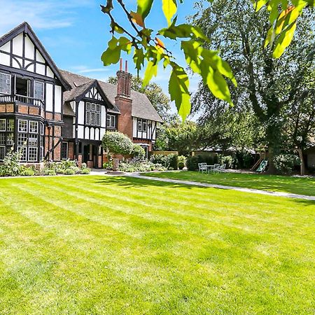 Tudor Grange Bournemouth Bagian luar foto