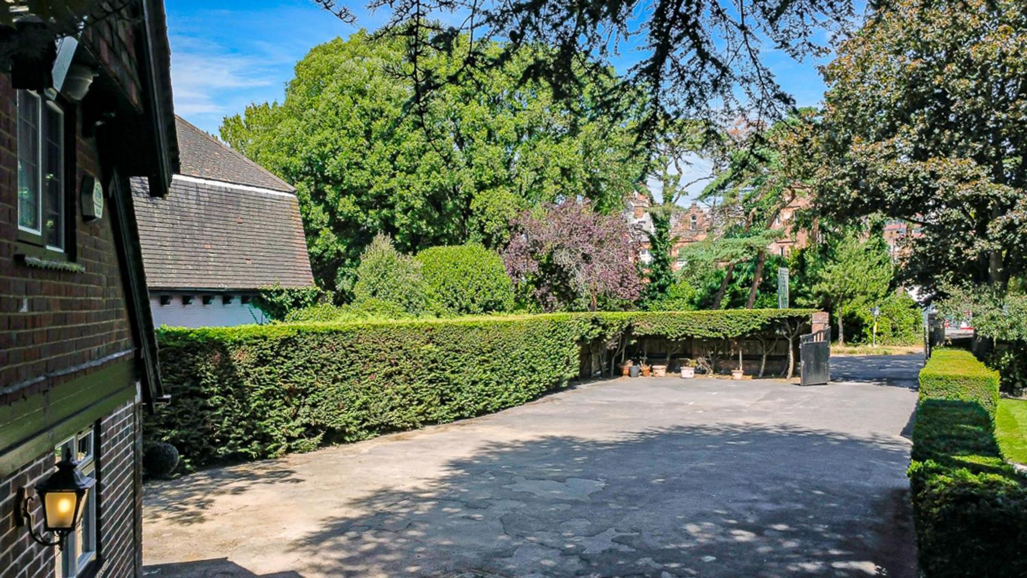 Tudor Grange Bournemouth Bagian luar foto