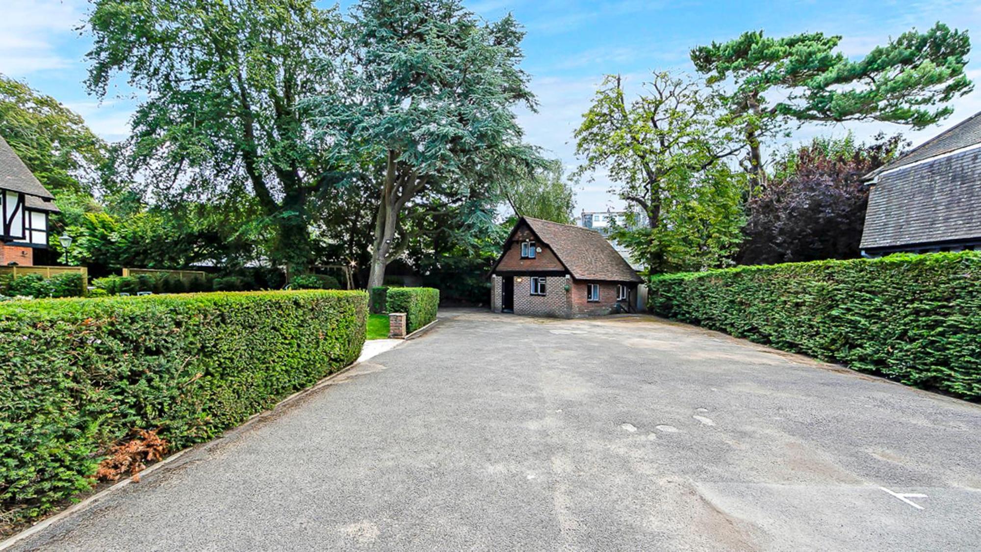 Tudor Grange Bournemouth Bagian luar foto